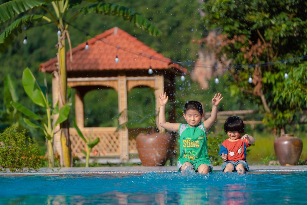 Tan Dinh Farmstay Нин Бин Екстериор снимка