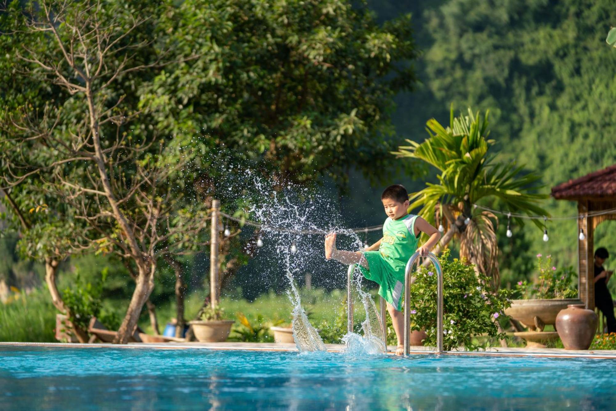 Tan Dinh Farmstay Нин Бин Екстериор снимка
